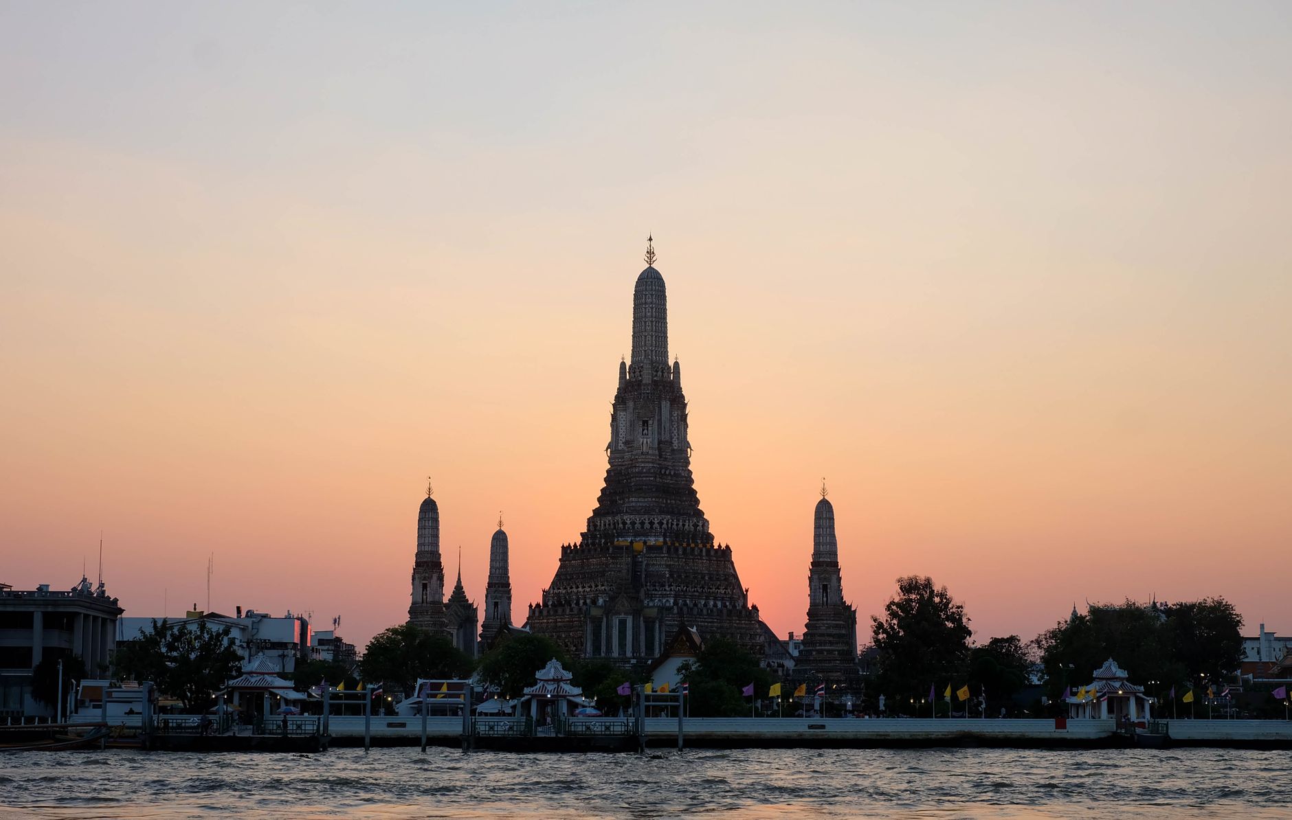 Wat Arun au coucher du soleil, Bangkok, Thaïlande